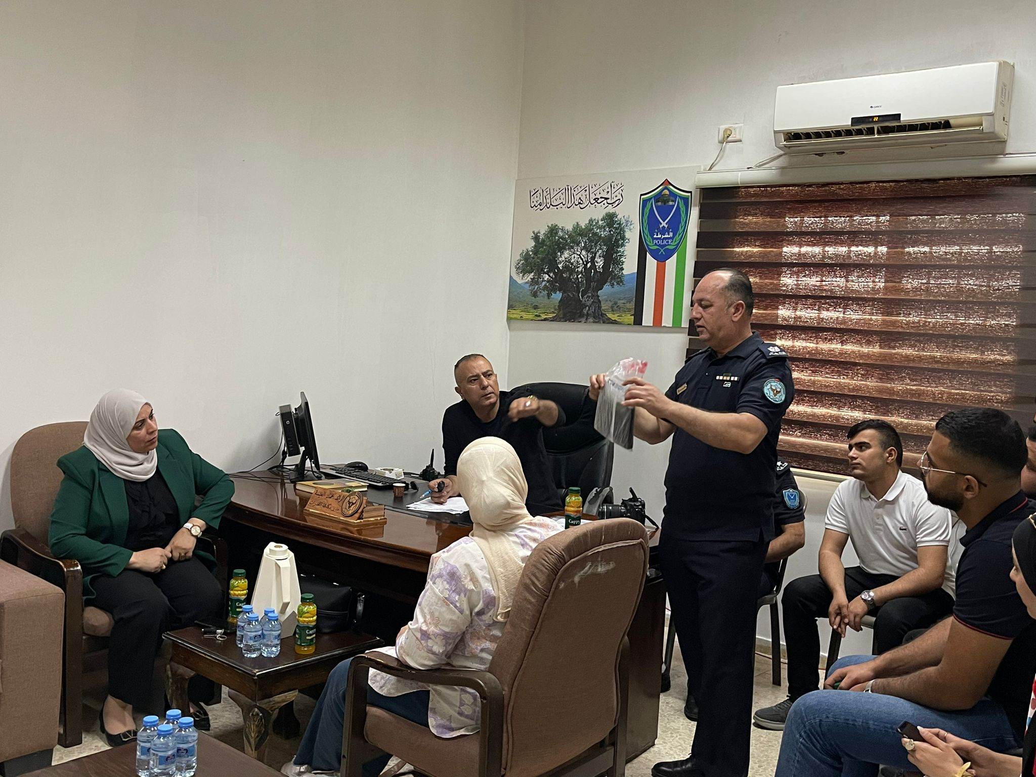 The Deanship of Student Affairs Organizes a Field Visit to the Police Directorate - Drug Control Department and the Customs Police Department