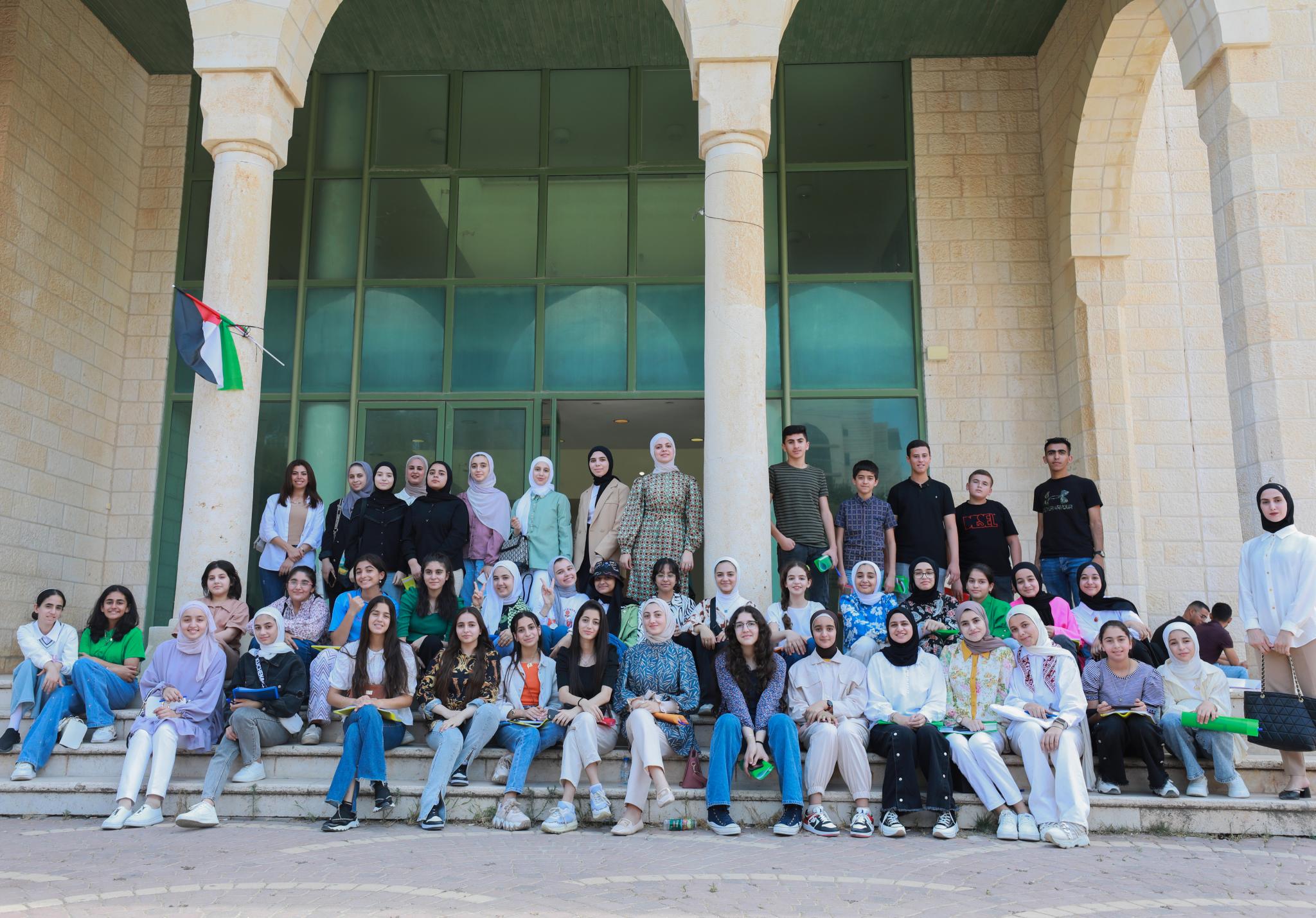 الجامعة تطلق فعاليات برنامج "ستيم فلسطين"