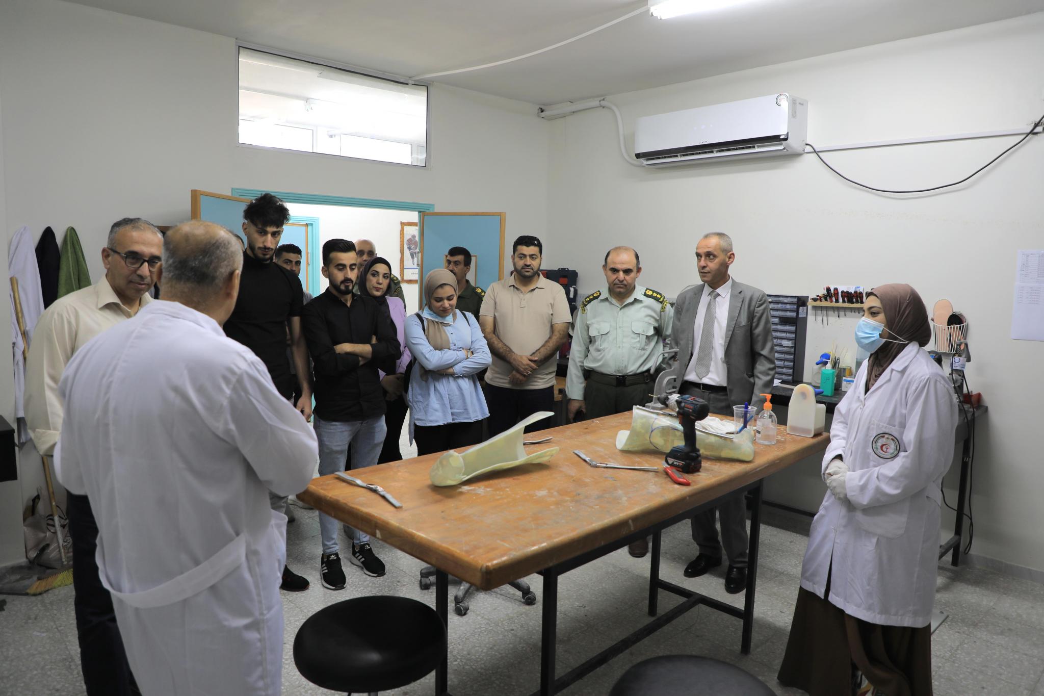 كلية العلوم الطبية المساندة في العربية الامريكية تزور مؤسسات طبية في بيت لحم لبحث تدريب طلبة الأطراف الصناعية