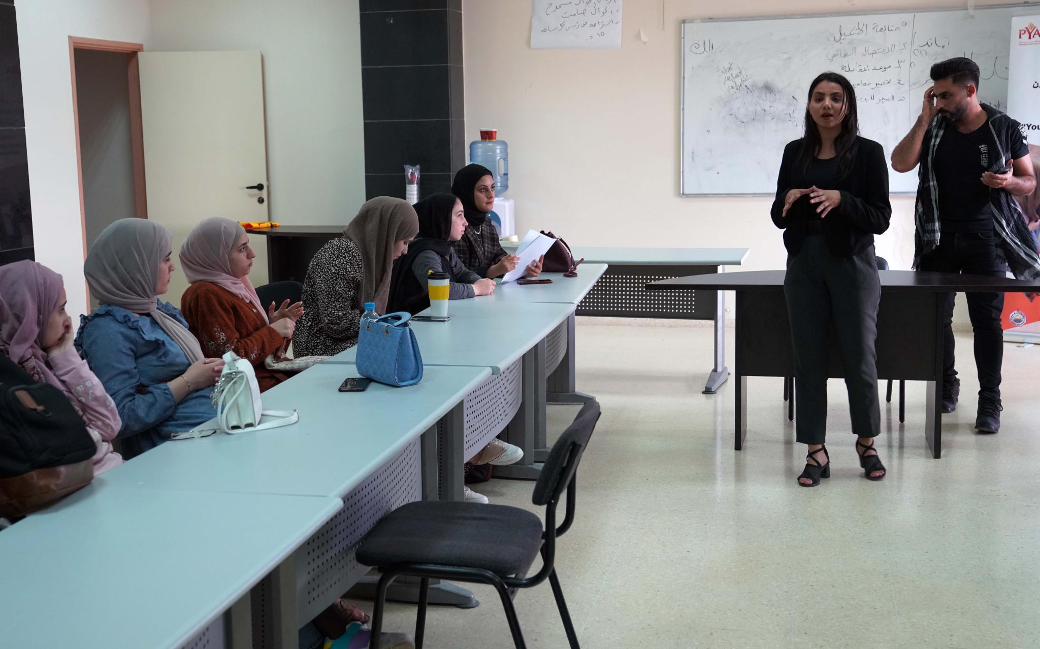 الجامعة و"بيالارا" تعقدان دورة تدريبية بعنوان "الاعلاميون الشباب يدافعون عن حقوقهم" ضمن مشروع تواصل 