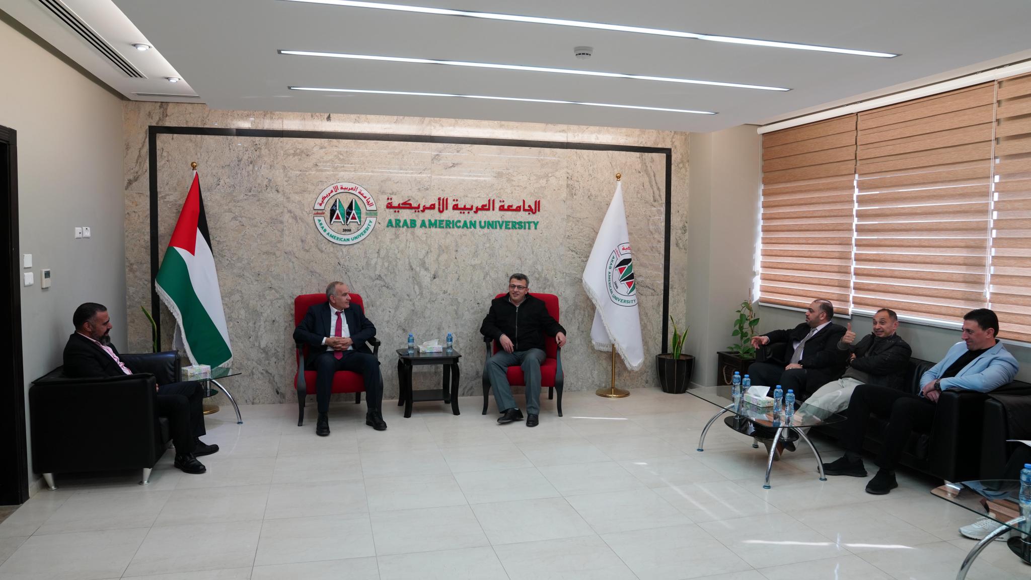 وزير الاتصالات وتكنولوجيا المعلومات يزور الجامعة العربية الامريكية ويتحدث عن التطور التكنولوجي في فلسطين