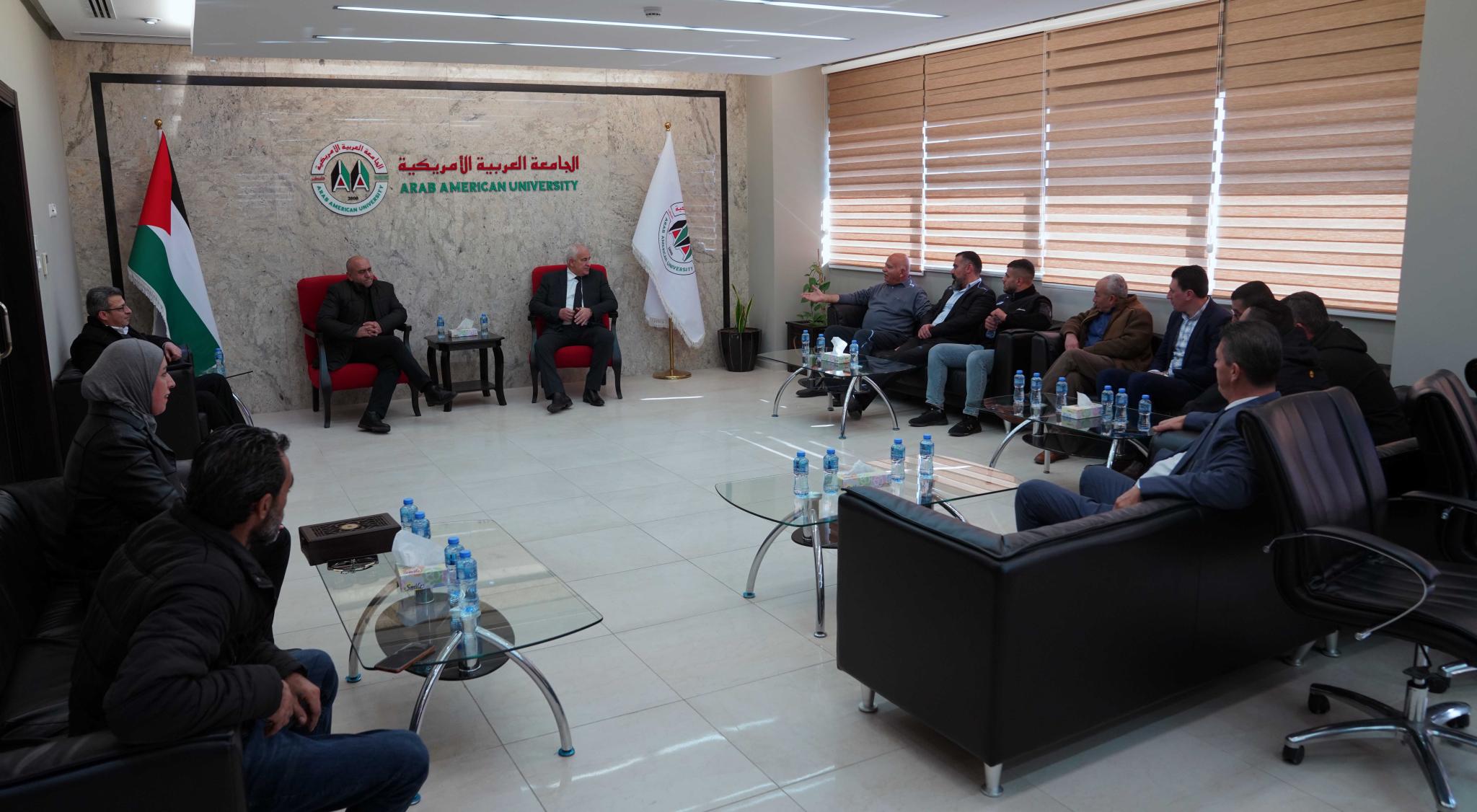 وزير الداخلية اللواء زياد هب الريح في زيارة للجامعة العربية الأمريكية