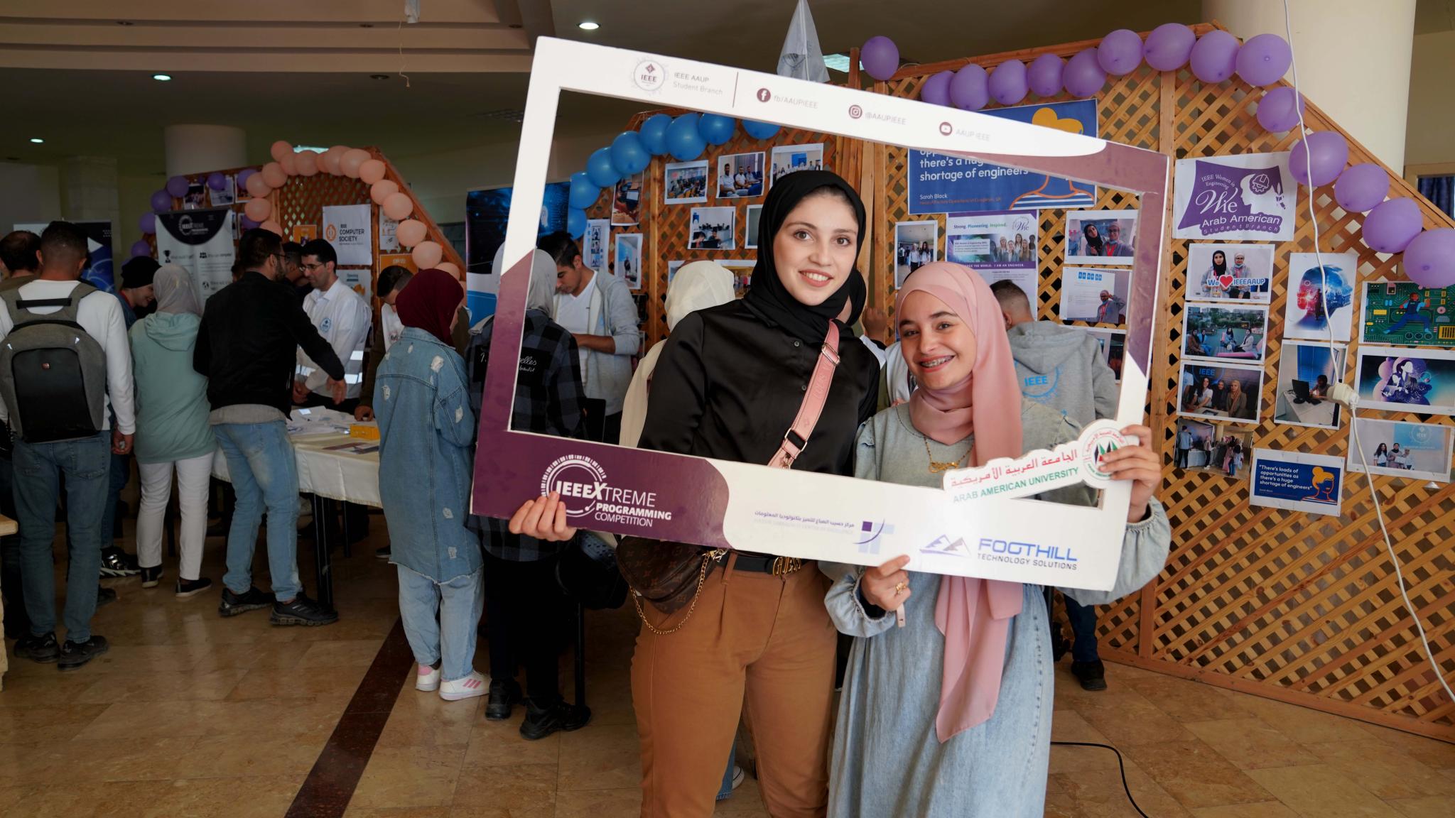 IEEE and the Multimedia Club Organize a Fair with the Participation of the Distinguish Projects from the Faculty of Engineering and Information Technology