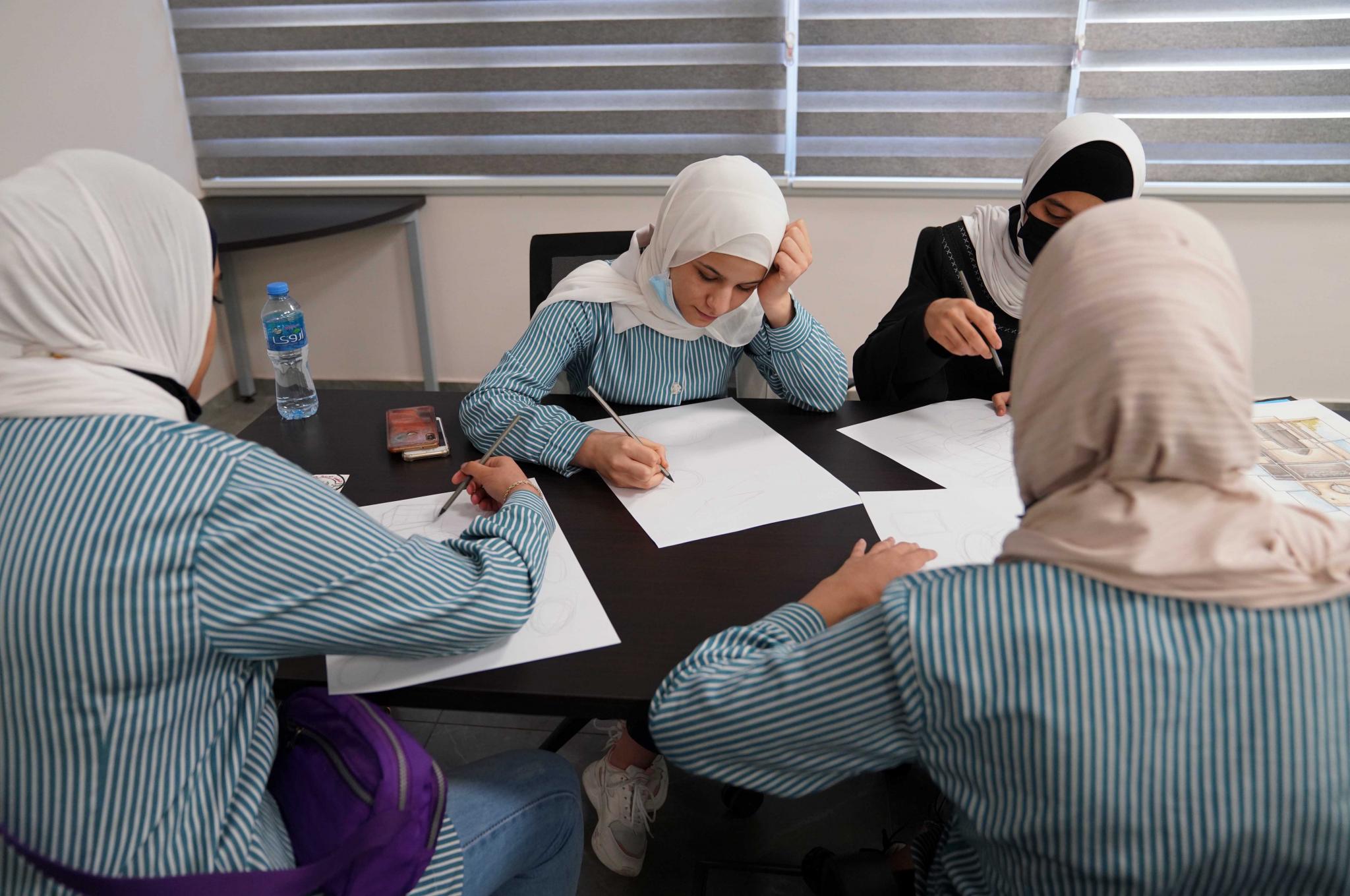 Under Joint Partnership between AAUP and the Ministry of Education, AAUP Organizes Workshops for School Students