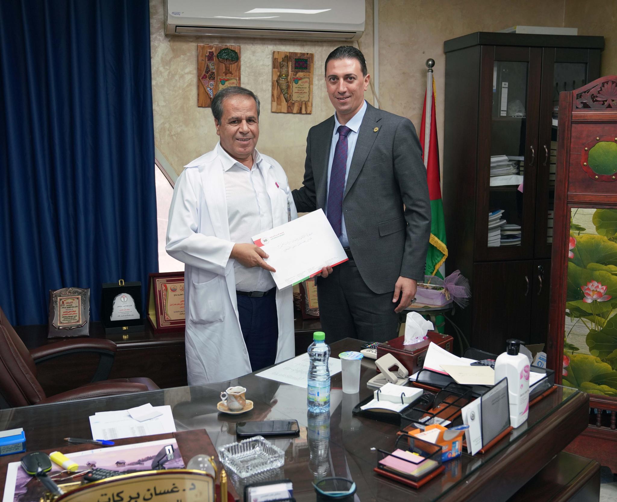 A Delegation from AAUP Visits Hospitals in Ramallah and Nablus to Provide them with Scholarships in the Master’s Degree Programs