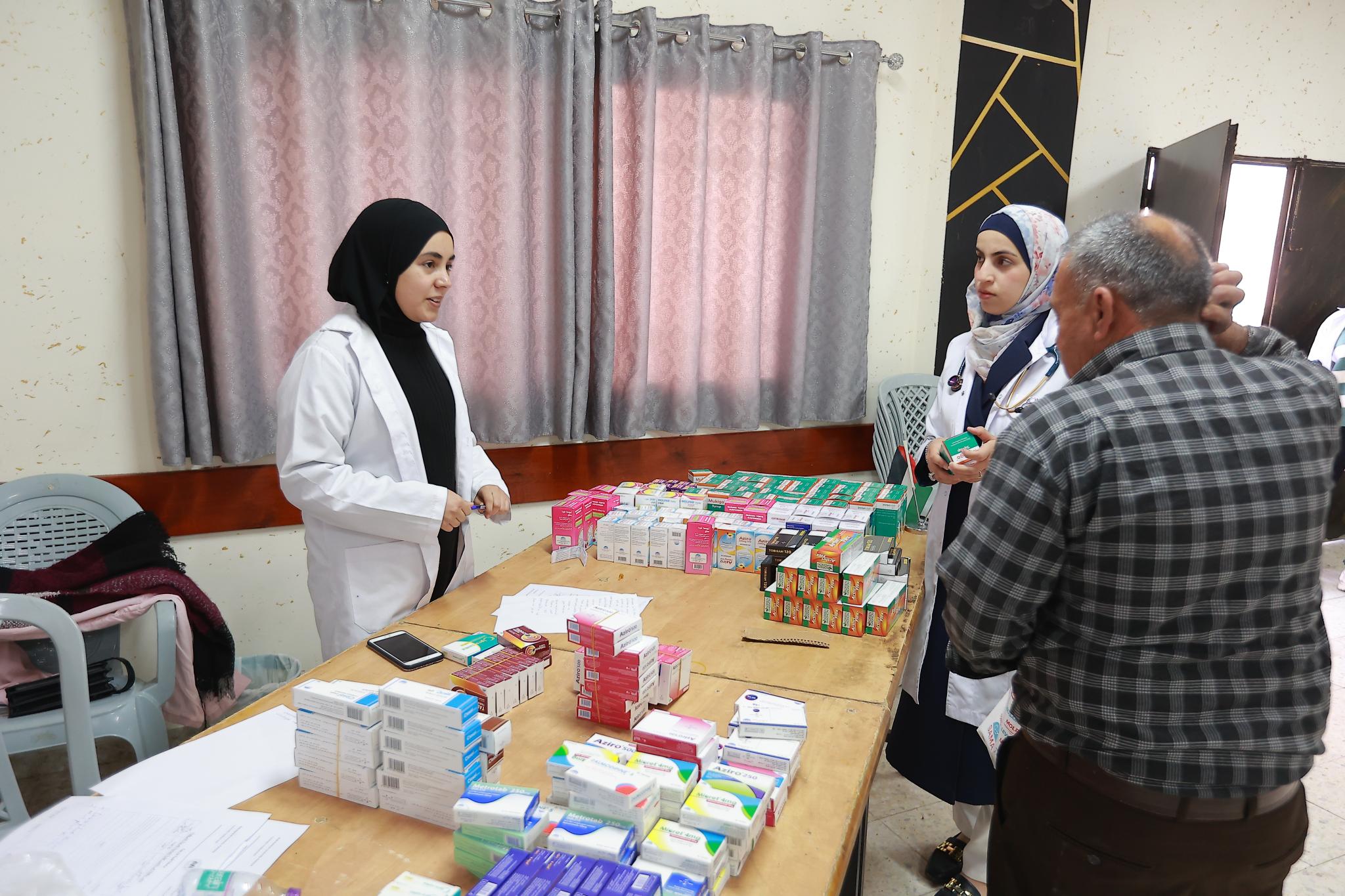 الجامعة تنظم يوماً طبياً في بلدية مرج ابن عامر