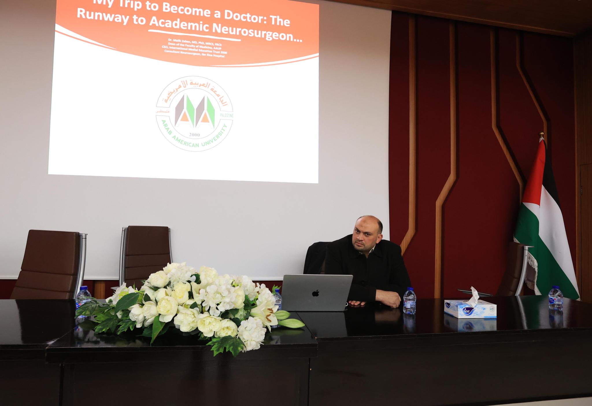 The Dean of the Faculty of Medicine Meets the New Students