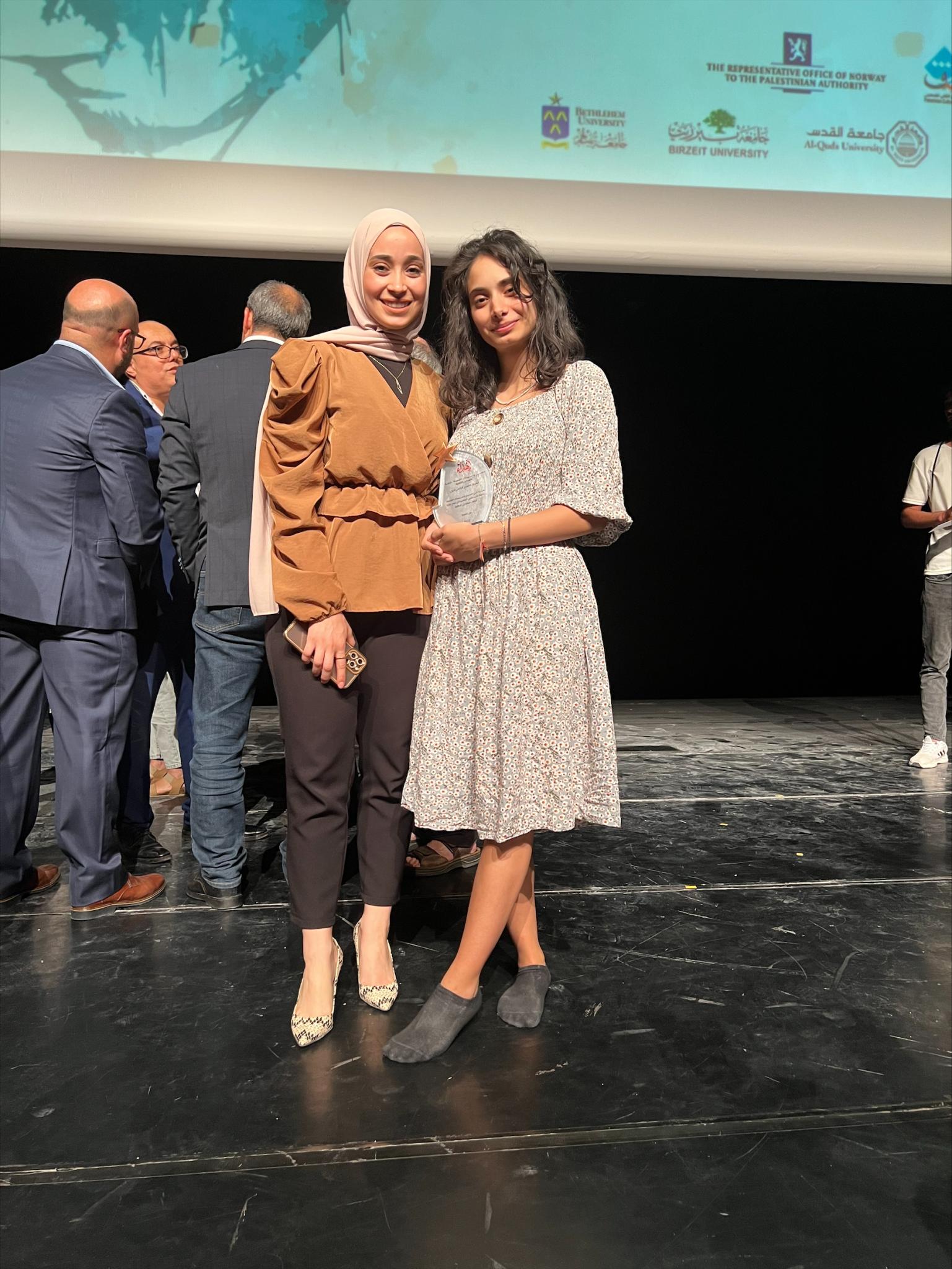 الجامعة تحصد جوائز مسابقة الراحلة ريم خليل للمسرح الجامعي