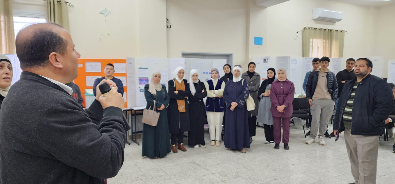 AAUP Academics Participate in Evaluating Student Projects in the Schools of the Directorate of Education in Jenin