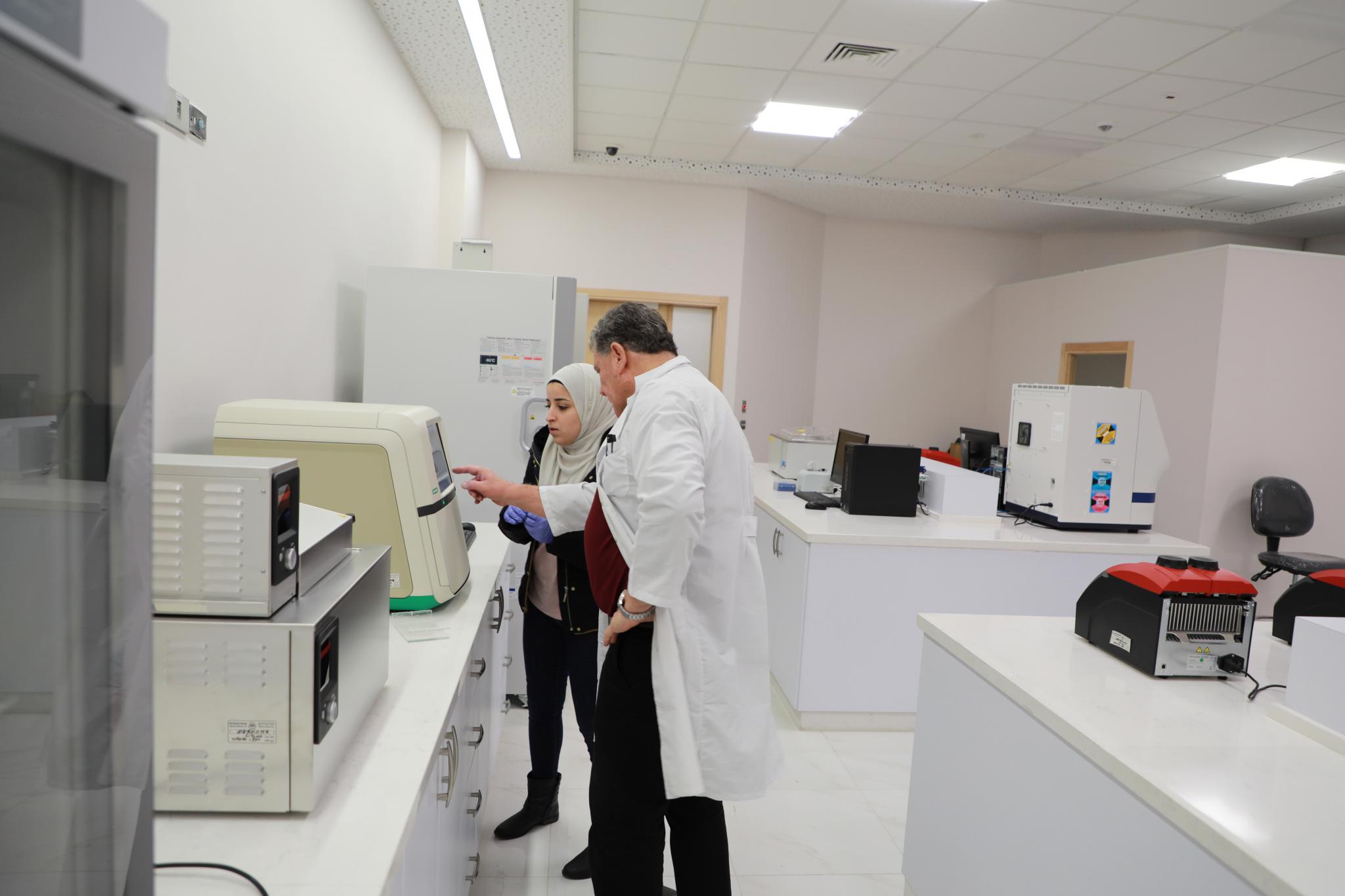 مركز الوراثة الجزيئية - حرم الجامعة في رام الله