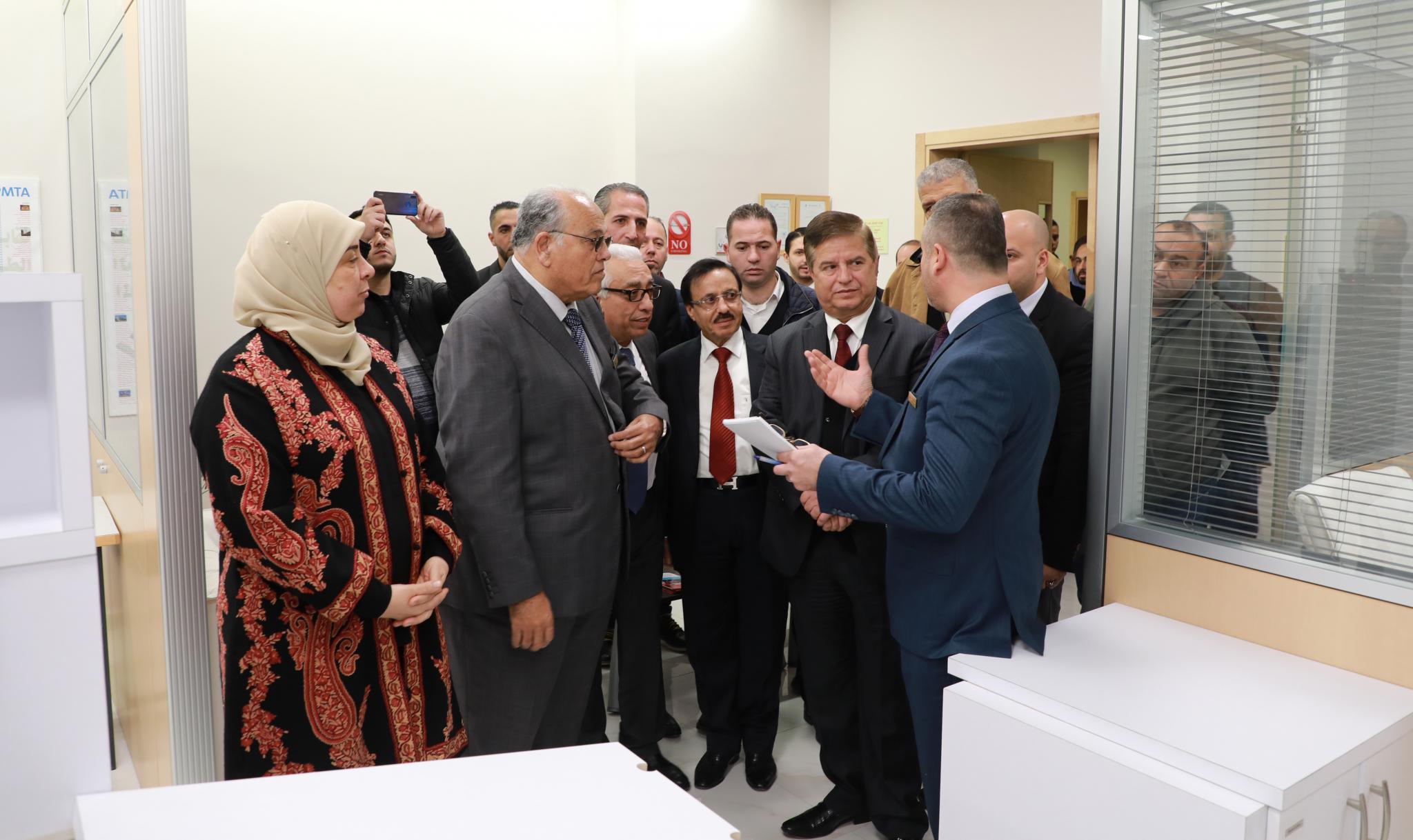 افتتاح المركز الطبي في حرم الجامعة في رام الله