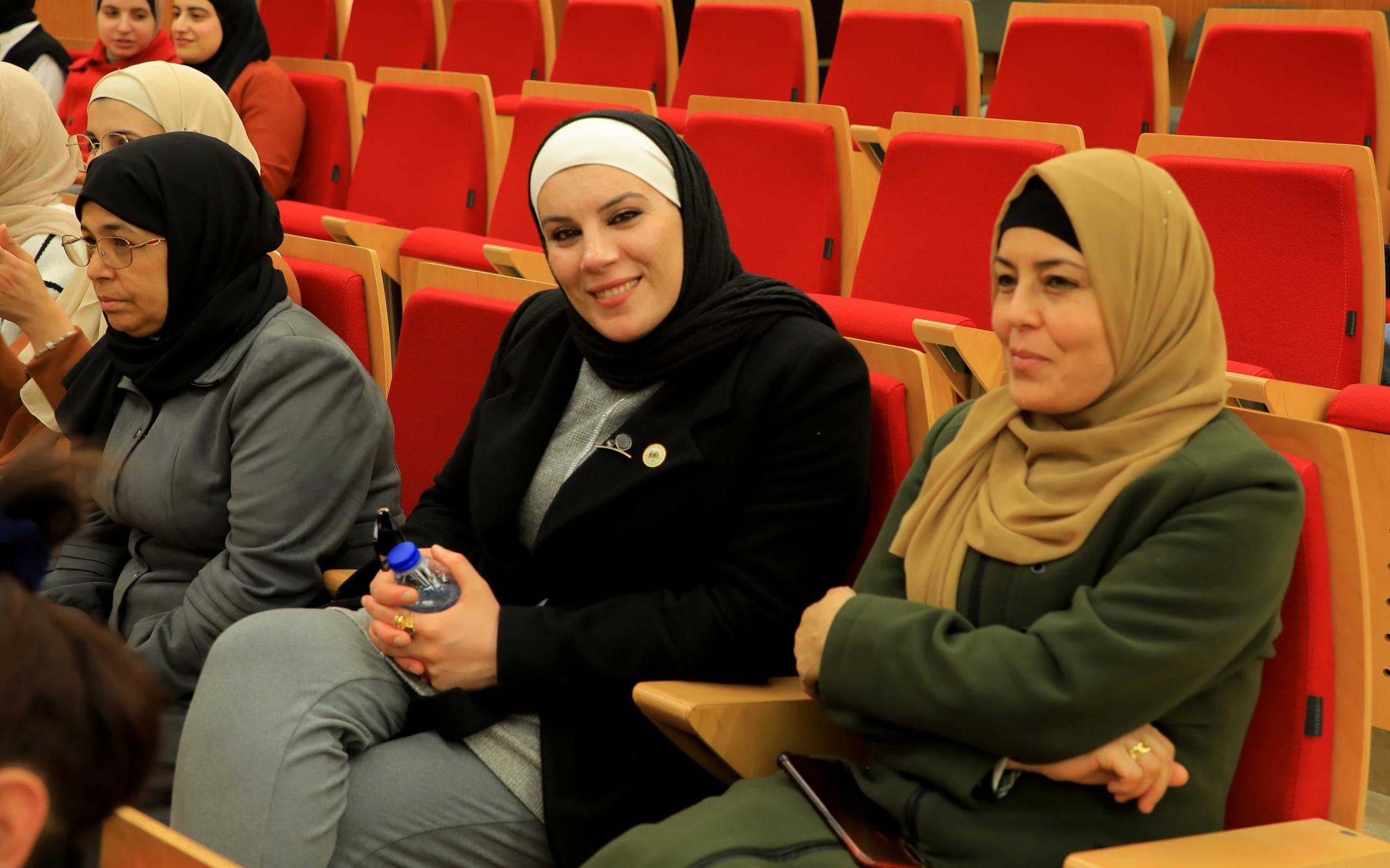 الجامعة العربية الأمريكية تكرم موظفاتها في يوم المرأة العالمي