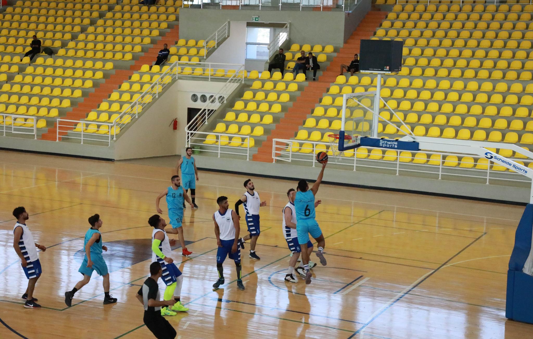 مباراة كرة سلة بين فريق الجامعة وفريق جامعة بيت لحم