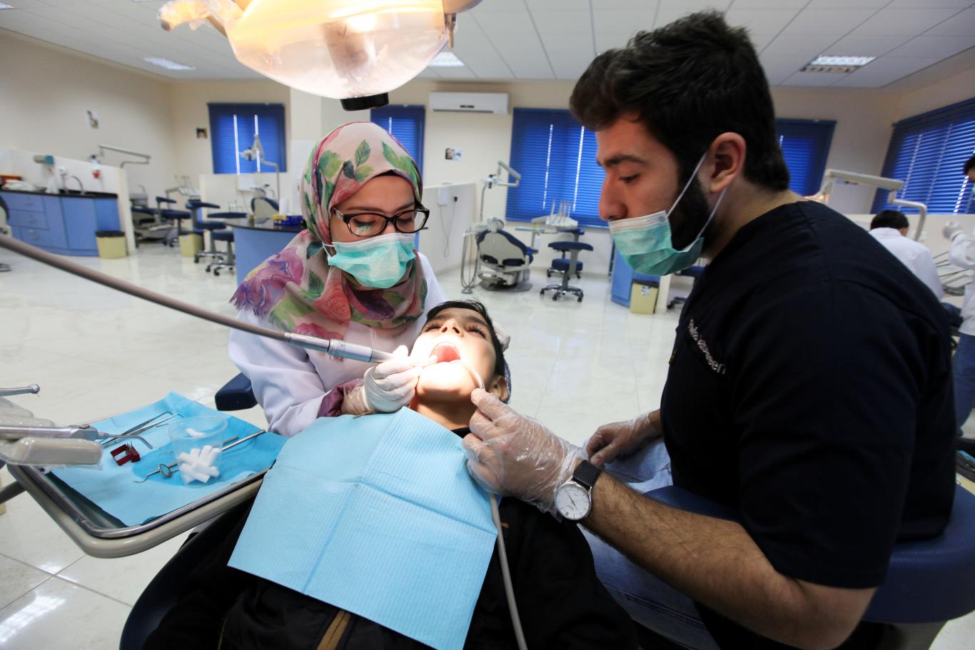 عيادات طب الاسنان 