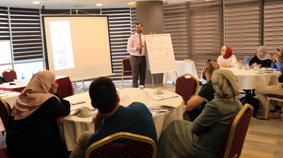 Hassib Al Sabbagh Center in AAUP Organizes a Training Course about Dental Clinics Management