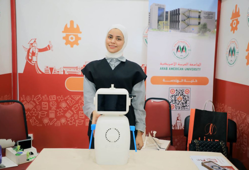 طلبة في كلية الهندسة في الجامعة العربية الأمريكية يبتكرون نظاما تفاعليا داعما لأطفال التوحد
