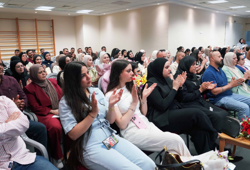 طالبات من كلية علوم الرياضة في الجامعة العربية الأمريكية يقدمن بحثا حول العلاقة بين ممارسة تمارين البيلاتس ومؤشرات الصحة النفسية لدى المشاركات في الأندية الرياضية