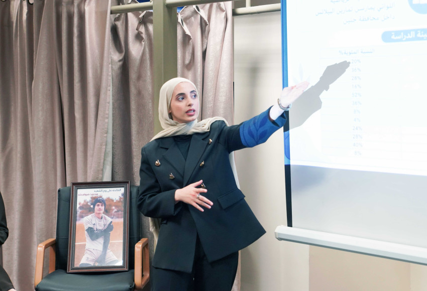 طالبات من كلية علوم الرياضة في الجامعة العربية الأمريكية يقدمن بحثا حول العلاقة بين ممارسة تمارين البيلاتس ومؤشرات الصحة النفسية لدى المشاركات في الأندية الرياضية