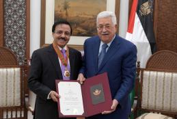 The President honors the National Economic Asfour the Merit Star from the Medal of the Palestinian State.