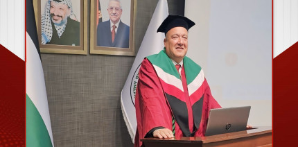 طالب الدكتوراه حمدي أبو كامل من الجامعة العربية الأمريكية يناقش رسالته بعنوان "العوامل السياسية والاقتصادية والاجتماعية التي تؤثر على السلوك الانتخابي للناخب الفلسطيني"