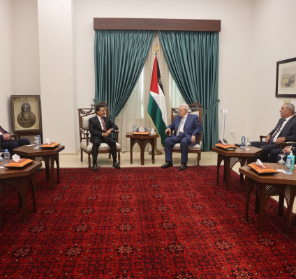 الرئيس يستقبل رئيس مجلس إدارة الجامعة العربية الأمريكية