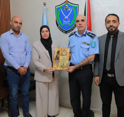 الجامعة العربية الأمريكية في زيارة لمساعد مدير عام الشرطة وتشارك في فعالية يوم الشرطة العالمي