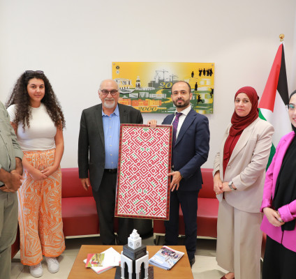 الجامعة العربية الأمريكية تبحث مع شركة "أقلمة" سبل تعزيز التعاون في مجالات الذكاء الاصطناعي