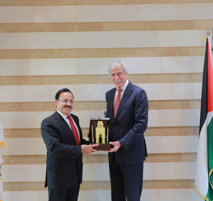 الجامعة العربية الأمريكية والمكتبة الوطنية الفلسطينية تبحثان سبل تعزيز التعاون الثقافي والأكاديمي