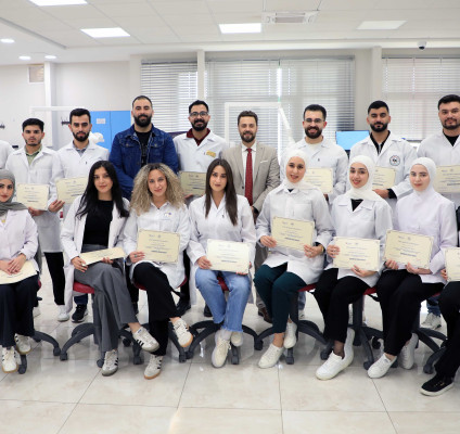 كلية طب الاسنان في الجامعة العربية الامريكية تعقد دورة في مجال المعالجة اللبية