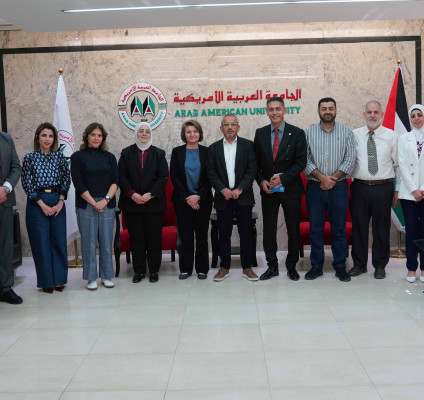 وفد من مؤسسة GIZ الألمانية والاتحاد الأوروبي والهيئة الوطنية للاعتماد والجودة يزور مصنع الأطراف الصناعية في الجامعة العربية الأمريكية