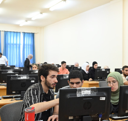 طلبة كلية تكنولوجيا المعلومات في الجامعة العربية الامريكية يعلنون إنطلاق التحضير لمسابقة الكودكس