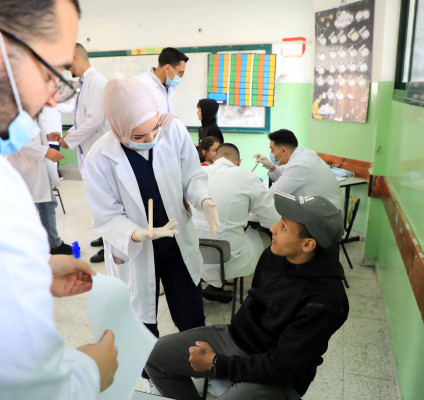 الجامعة العربية الأمريكية تنفّذ يوماً طبياً في كفرراعي بالتعاون مع جمعية كفر راعي الخيرية