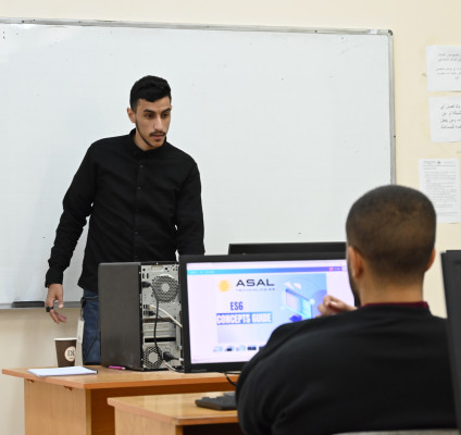شراكة استراتيجية بين كلية تكنولوجيا المعلومات في الجامعة العربية الامريكية وشركة عسل لتعزيز مهارات الطلبة في تطوير الويب