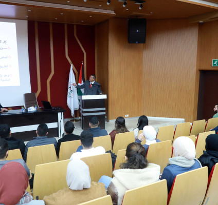 محاضرة لطلبة برنامج دكتور في جراحة الاسنان في الجامعة حول أهمية البحث العلمي في التطور الصحي والمهني