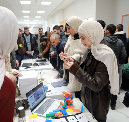 فرع IEEE AAUP في كلية الهندسة ينظم فعالية موجهة لطلبة السنة الأولى تحت عنوان: START SMART