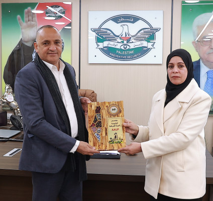 وفد من الجامعة العربية الأمريكية في زيارة لمدير جهاز الأمن الوقائي في جنين