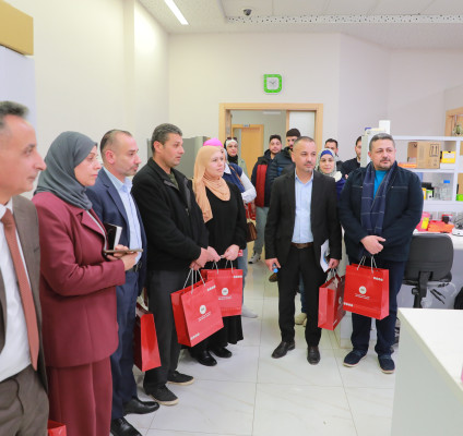 الجامعة العربية الأمريكية تستقبل وفداً من وزارة الحكم المحلي لبحث آفاق التعاون وتطوير برامج داعمة لقطاع الحكم المحلي