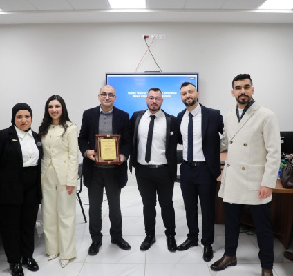 طلبة كلية الصيدلة في الجامعة العربية الأمريكية ينجزون مشروعا بحثيا متميزا في تصميم الأدوية باستخدام التقنيات الحاسوبية 