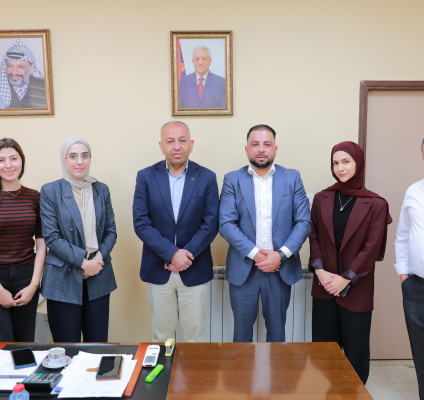 وفد من الجامعة يزور محافظة سلفيت ومديرية تربية سلفيت بهدف تعزيز التعاون المشترك 