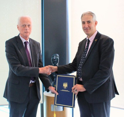 الجامعة العربية الأمريكية وجامعة دبلن الوطنية الأيرلندية توقعان مذكرة تفاهم تعزيز التعاون الأكاديمي والبحثي