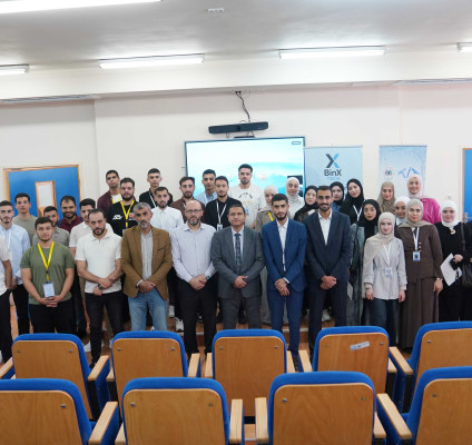 نادي تكنولوجيا المعلومات في الجامعة العربية الامريكية وشركة bin x tech تكرمان طلبة شاركوا في دورة تدريبية