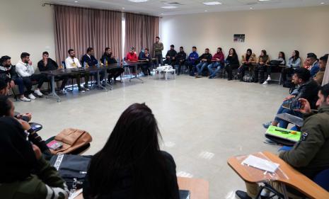 The University Organizes a Lecture Entitled "Psychological Pressure on Professional Players"