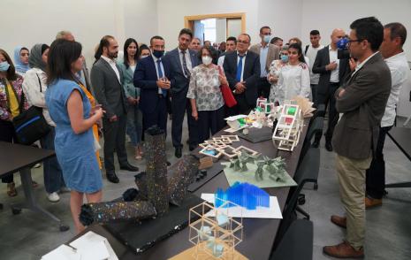 الجامعة تنظم معرض الفنانين الإيطالي فيكو ماجستريت والفلسطيني فيكتور غطاس في العمارة الداخلية