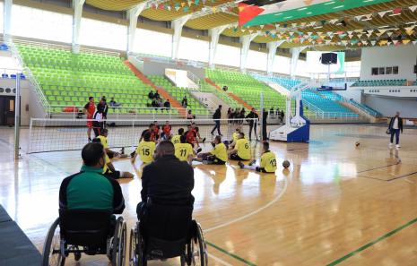 الجامعة تستضيف فريق المستقبل لكرة الطائرة من ذوي الاحتياجات الخاصة للعب مباراة ودية