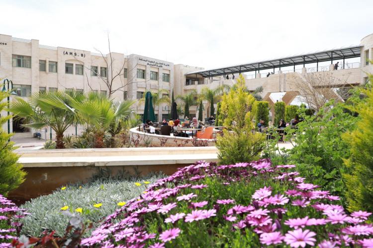 كلية العلوم الطبية المساندة في الجامعة العربية الامريكية