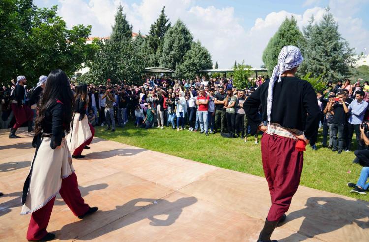 The Deanship of Student Affairs Organizes an Artistic and Cultural Event