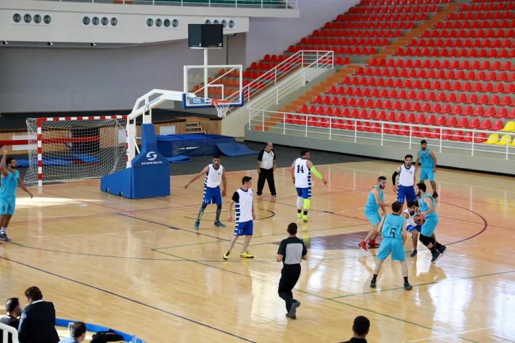 مباراة كرة سلة بين فريق الجامعة وفريق جامعة بيت لحم