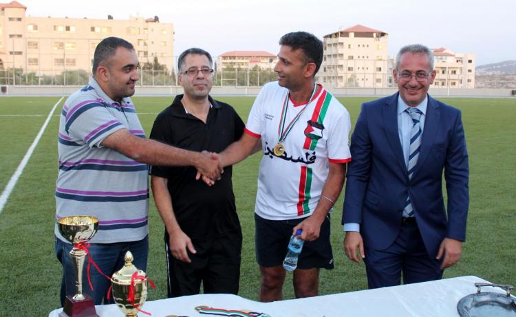 خلال زيارة فريق كرة القدم من اجل فلسطين 